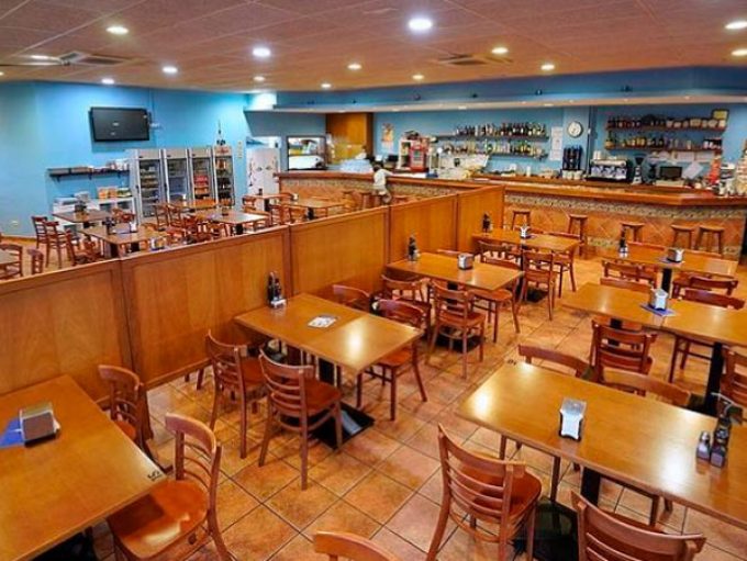 les corts restaurant