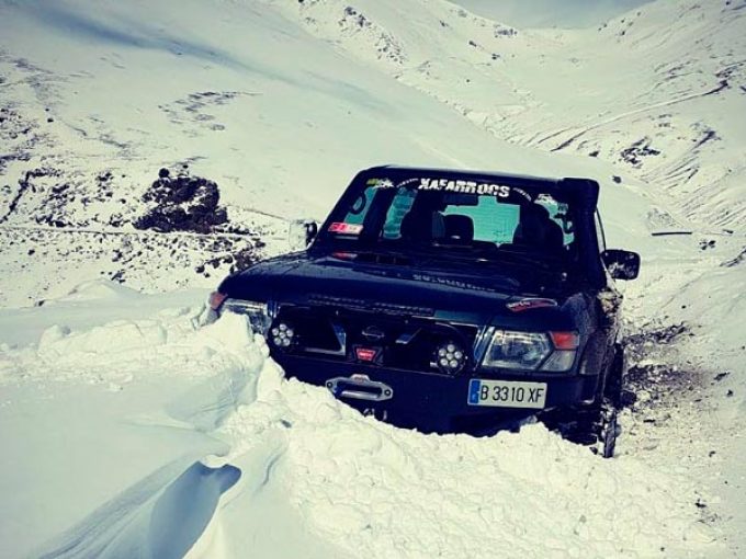 grau 4x4 4